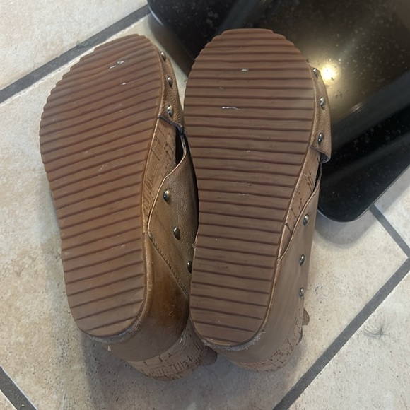 Antelope Brown Leather Women's Sandals - Picture 3 of 4